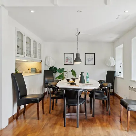 Ferienhaus Amazing In With Kitchen