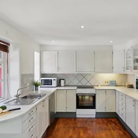 Amazing In With Kitchen